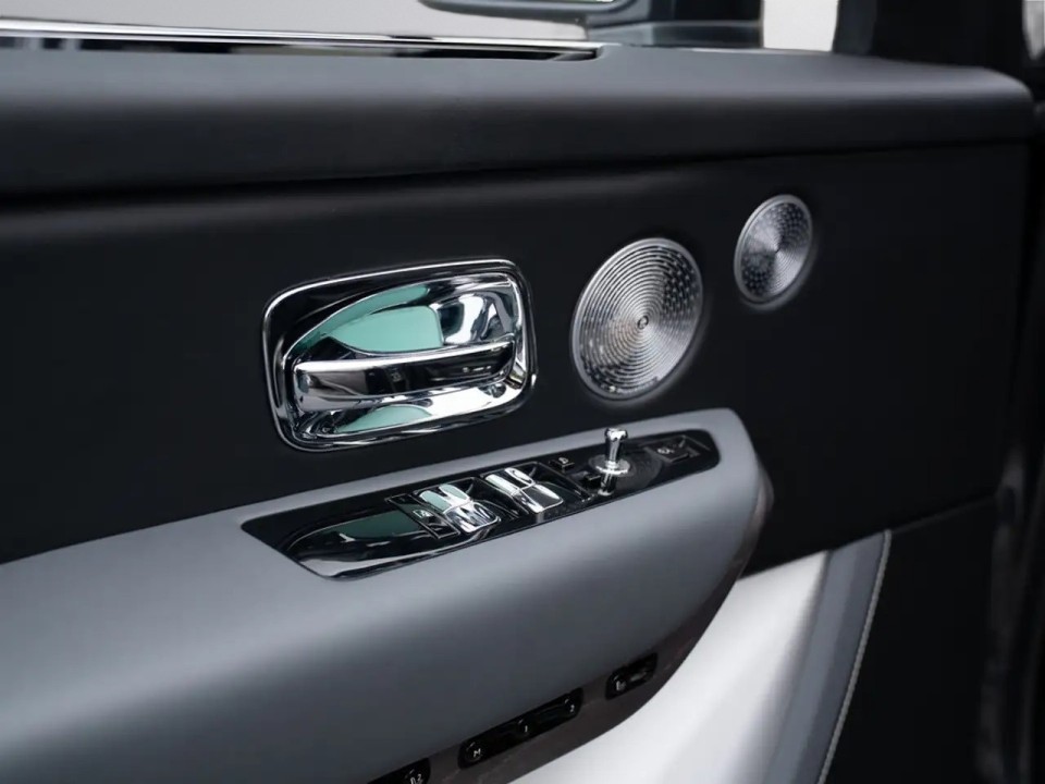 Rolls-Royce Cullinan - foto 19