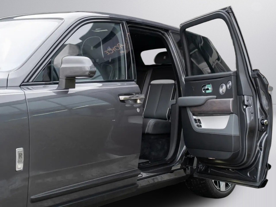 Rolls-Royce Cullinan - foto 20