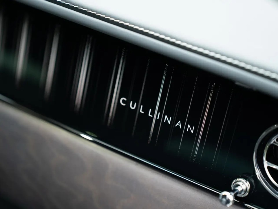 Rolls-Royce Cullinan - foto 13