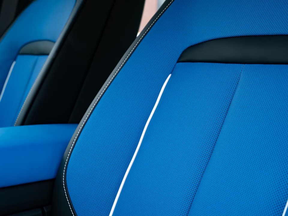 Rolls-Royce Cullinan - foto 13