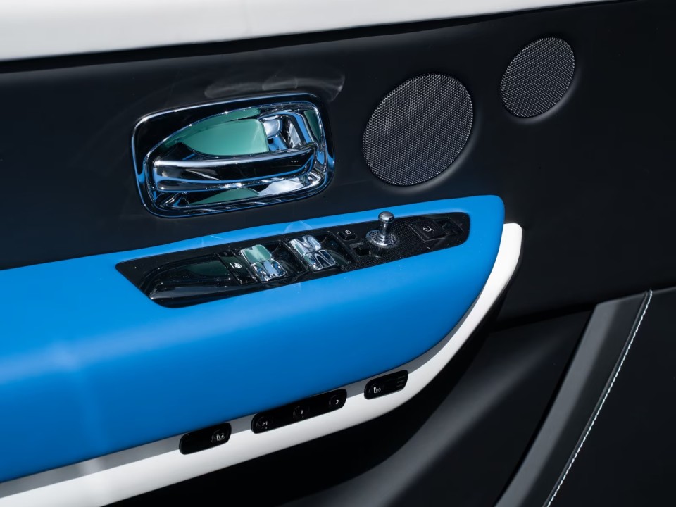 Rolls-Royce Cullinan - foto 17