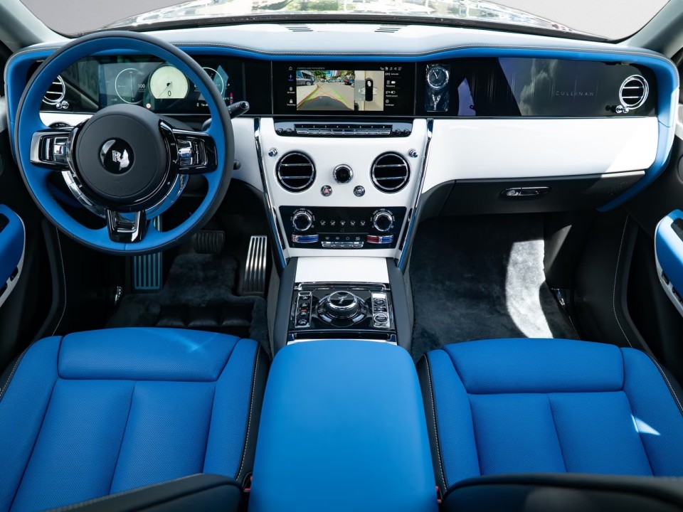 Rolls-Royce Cullinan - foto 8