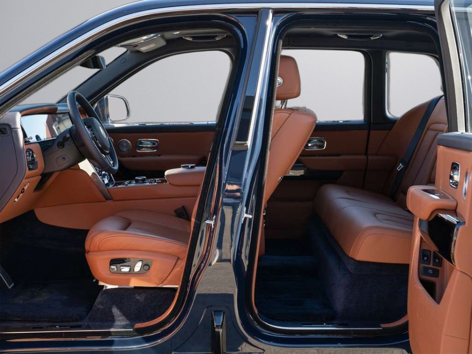 Rolls-Royce Cullinan - foto 12