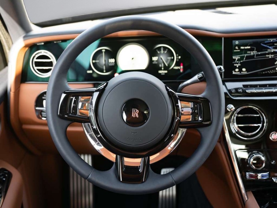 Rolls-Royce Cullinan - foto 17