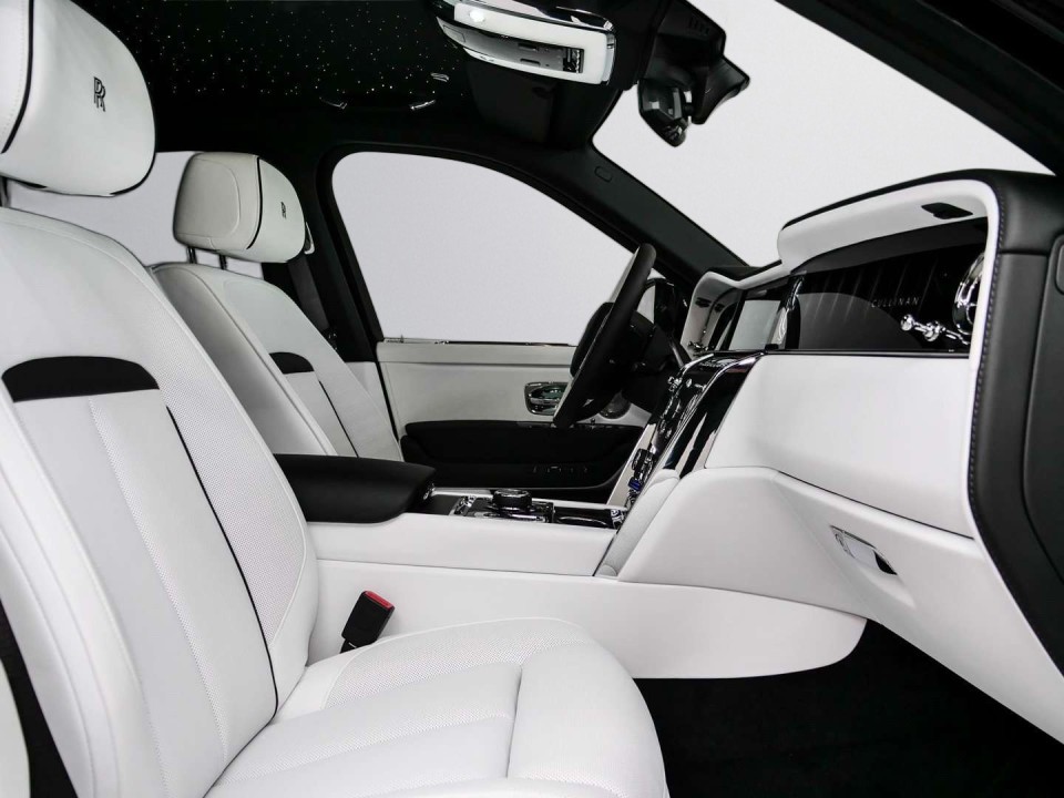 Rolls-Royce Cullinan - foto 13