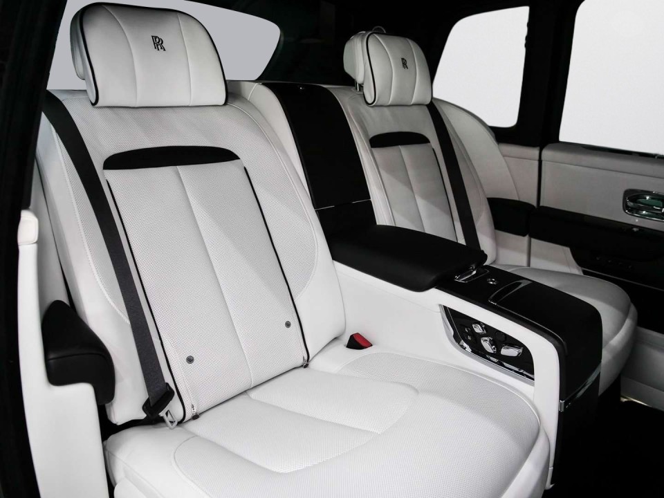 Rolls-Royce Cullinan - foto 12