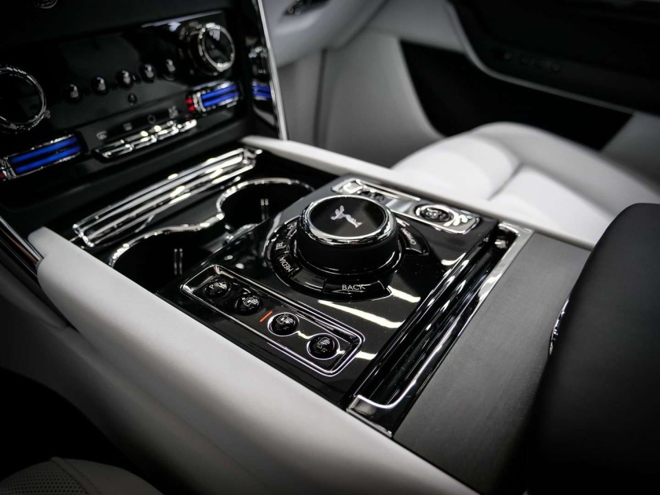 Rolls-Royce Cullinan - foto 21