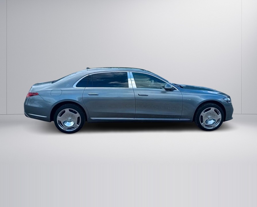 Mercedes-Benz S 680 Maybach (2)