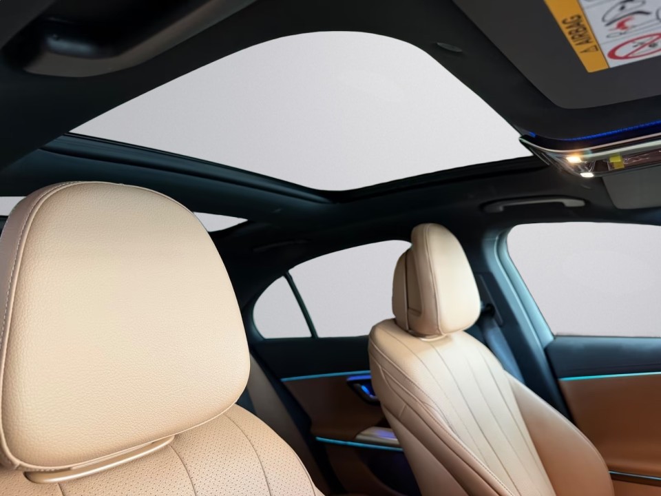 Mercedes-Benz E 220d 4MATIC AMG - foto 19