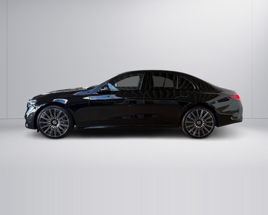 Mercedes-Benz E 220d 4MATIC AMG (3)