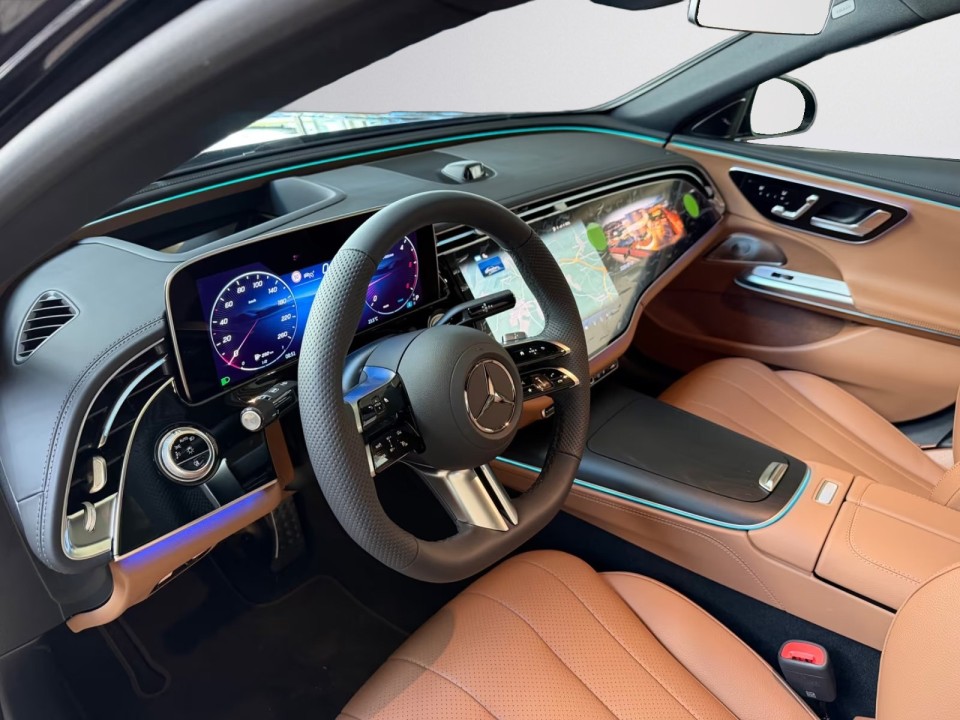 Mercedes-Benz E 220d 4MATIC AMG - foto 14