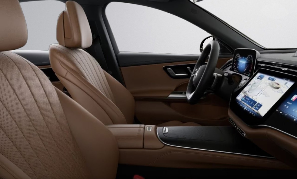 Mercedes-Benz E 450d 4MATIC AMG - foto 16