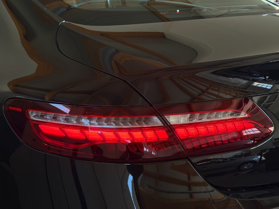 Mercedes-Benz E 450 Coupe - foto 22