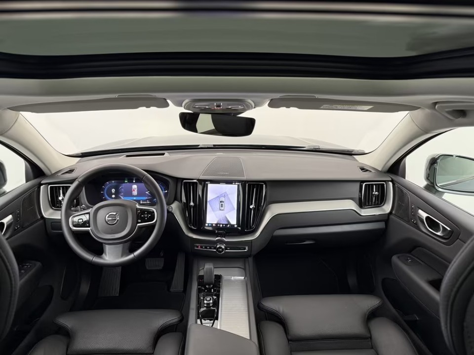 Volvo XC 60 T8 Plus Dark - foto 10