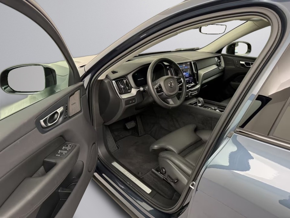 Volvo XC 60 T8 Plus Dark - foto 12