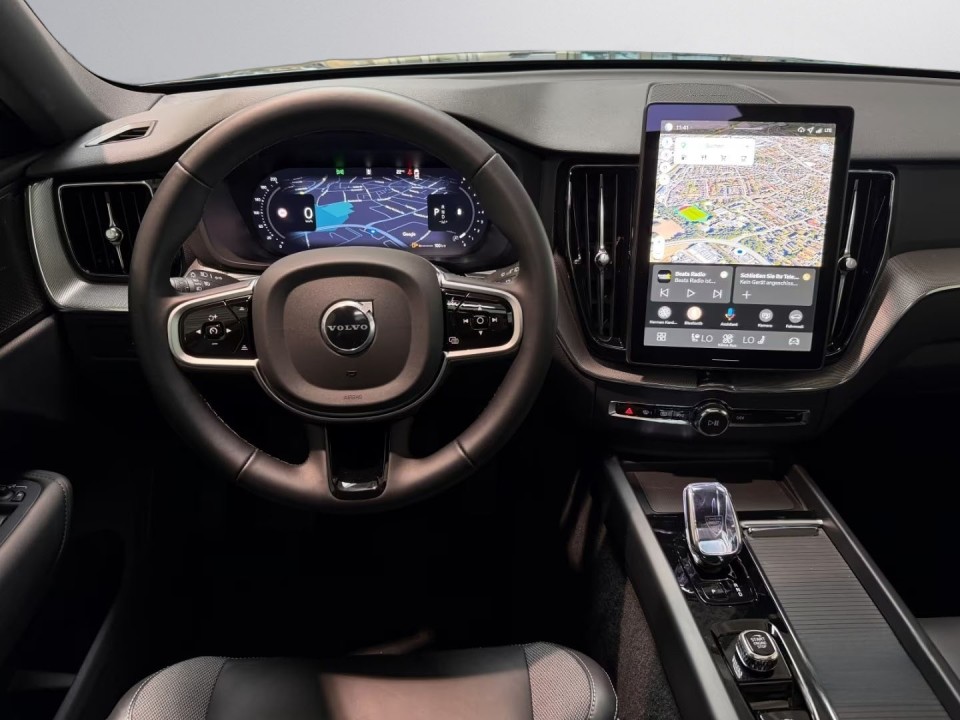 Volvo XC 60 B5 AWD Plus Black Edition - foto 8