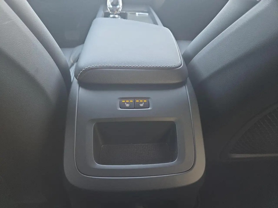Volvo XC 60 T8 AWD Recharge Plus Dark - foto 14