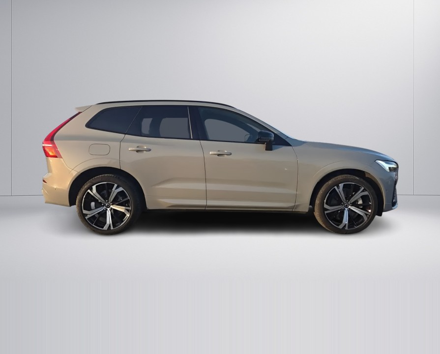 Volvo XC 60 T8 AWD Recharge Plus Dark (2)