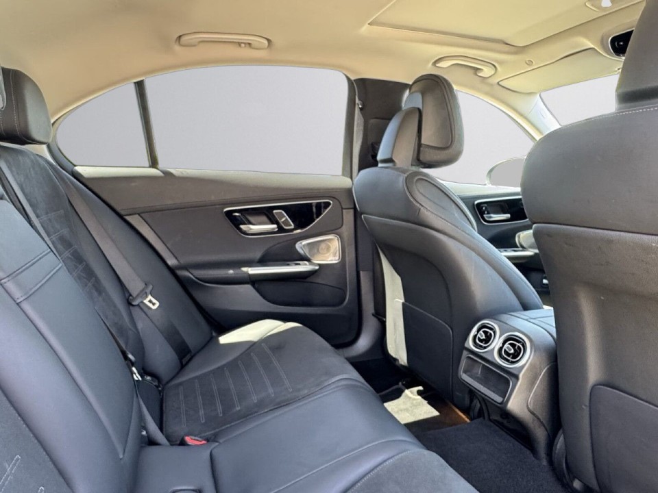 Mercedes-Benz C 300 4MATIC - foto 22