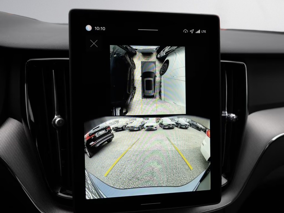 Volvo XC 60 T8 Plus Black Edition Recharge - foto 38