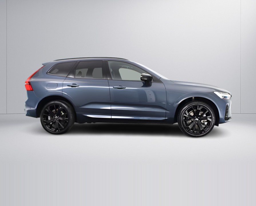Volvo XC 60 T8 Plus Black Edition Recharge (3)