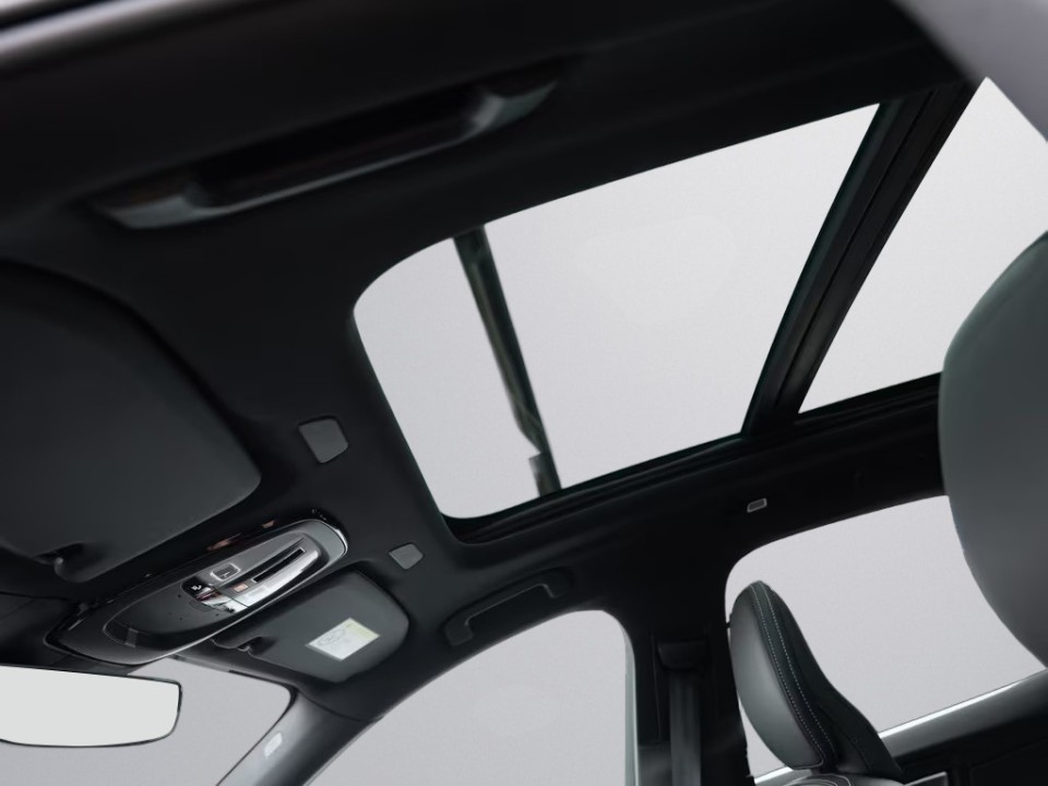 Volvo XC 60 T8 Plus Black Edition Recharge - foto 34