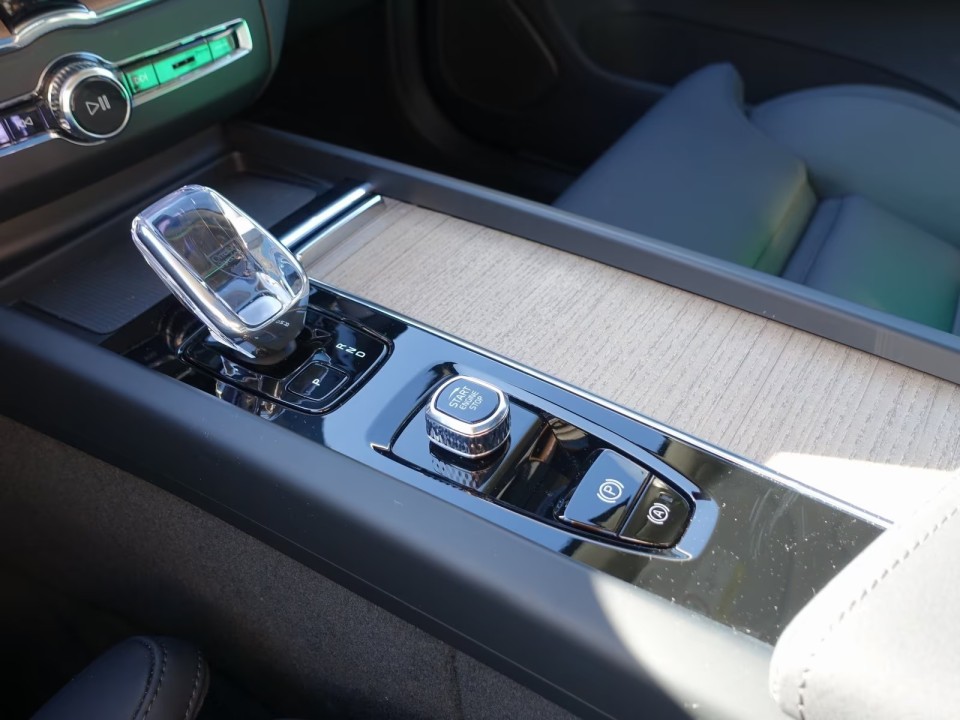 Volvo XC 60 Plus Dark B5 - foto 16