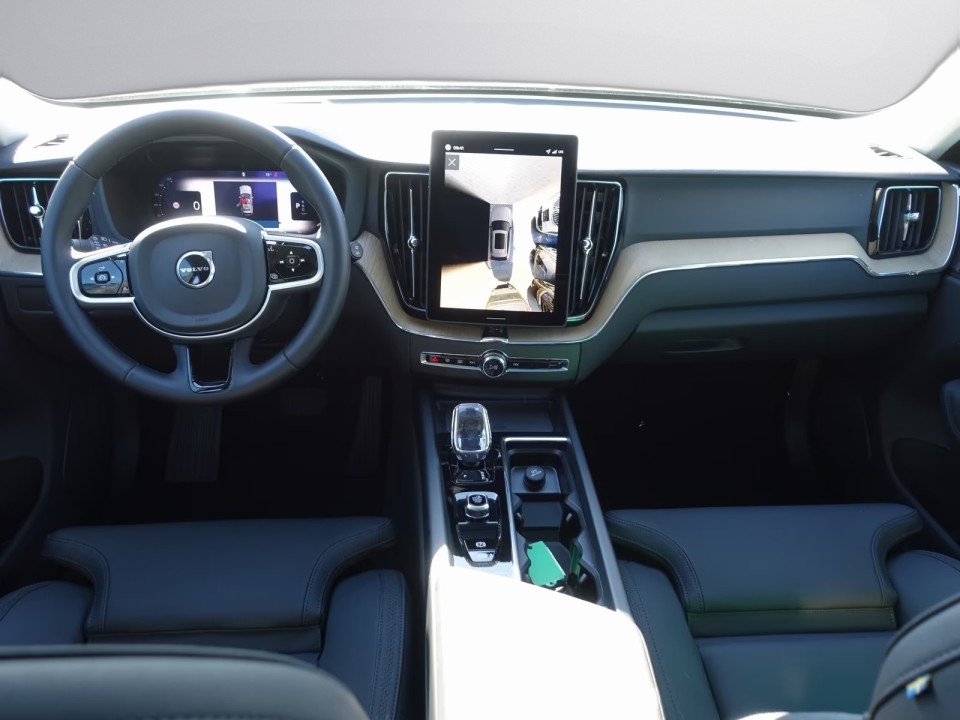 Volvo XC 60 Plus Dark B5 - foto 13