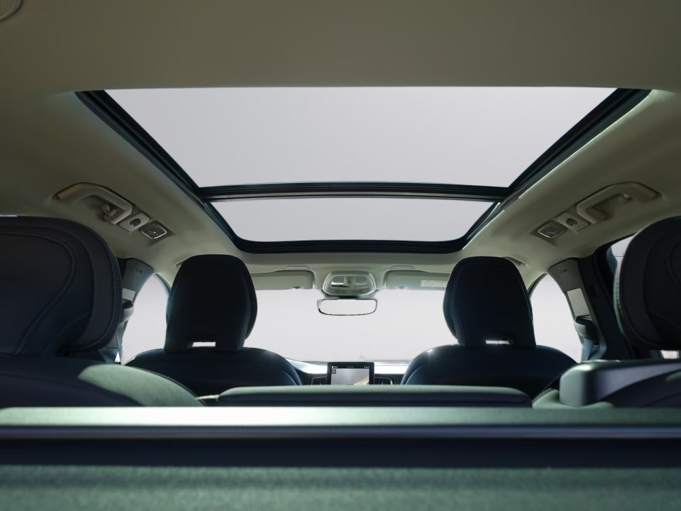 Volvo XC 60 Plus Dark B5 - foto 15