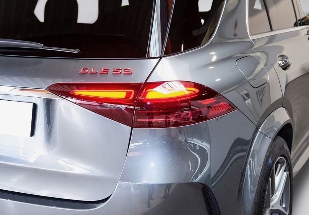 Mercedes-Benz GLE 53 AMG - foto 16