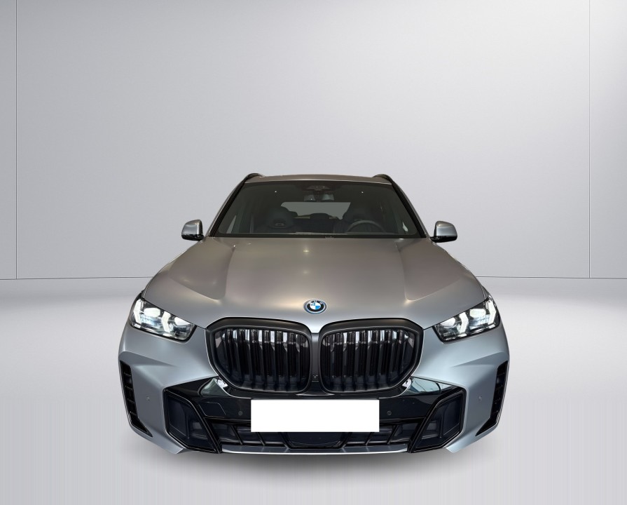 BMW X5 xDrive50e M-Sport (2)