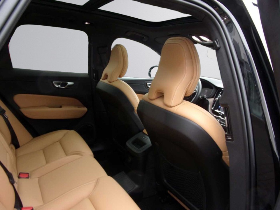 Volvo XC 60 T8 Inscription Recharge - foto 11