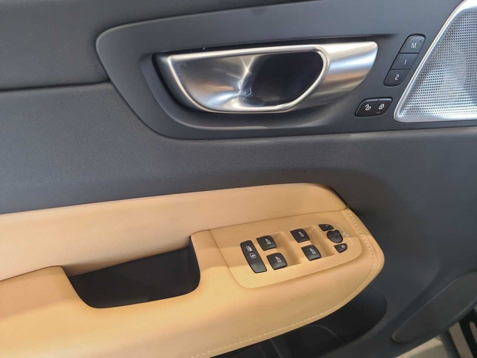 Volvo XC 60 - foto 10