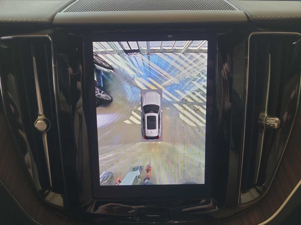 Volvo XC 60 - foto 7