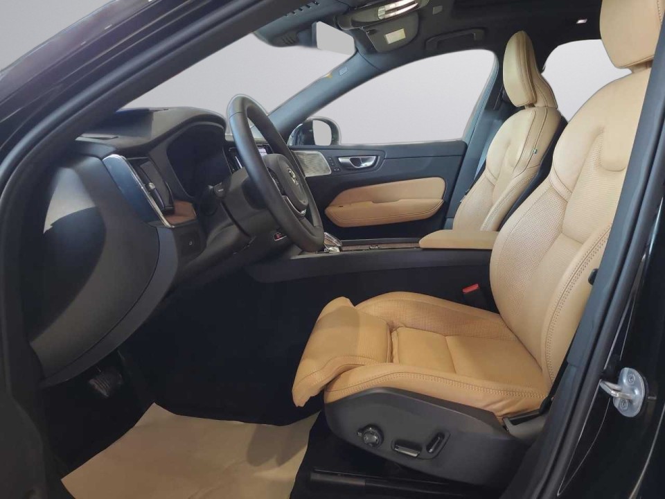 Volvo XC 60 - foto 6