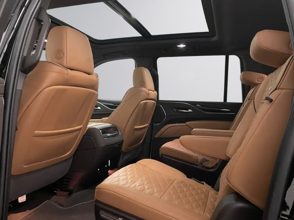 Cadillac Escalade - foto 12