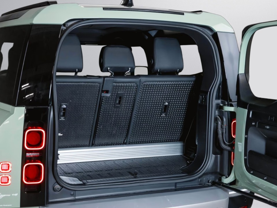 Land Rover Defender 90 75th Limited Edition - foto 23