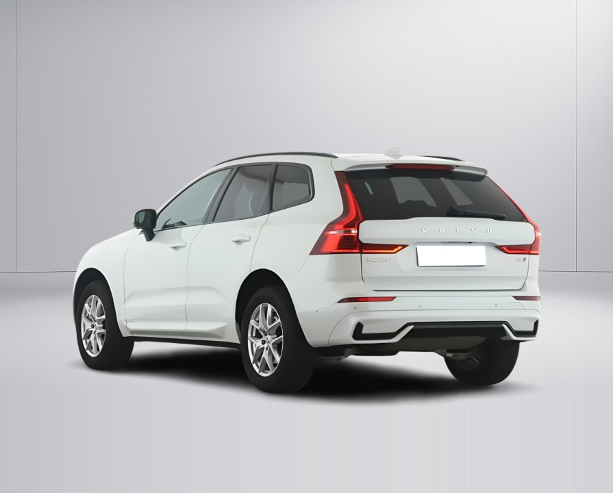 Volvo XC 60 Plus Dark B5 - foto 6