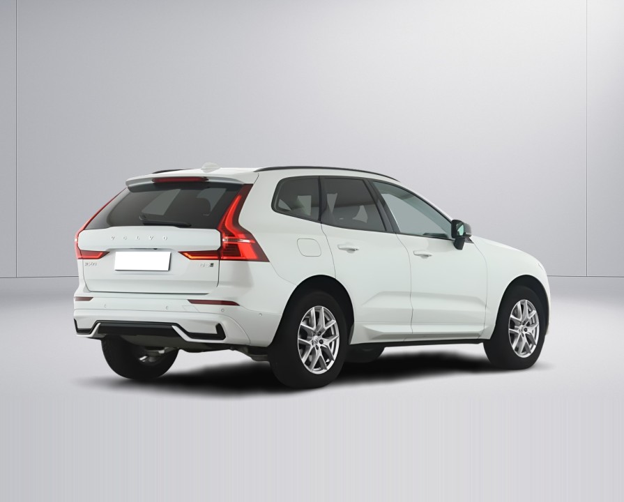 Volvo XC 60 Plus Dark B5 (3)