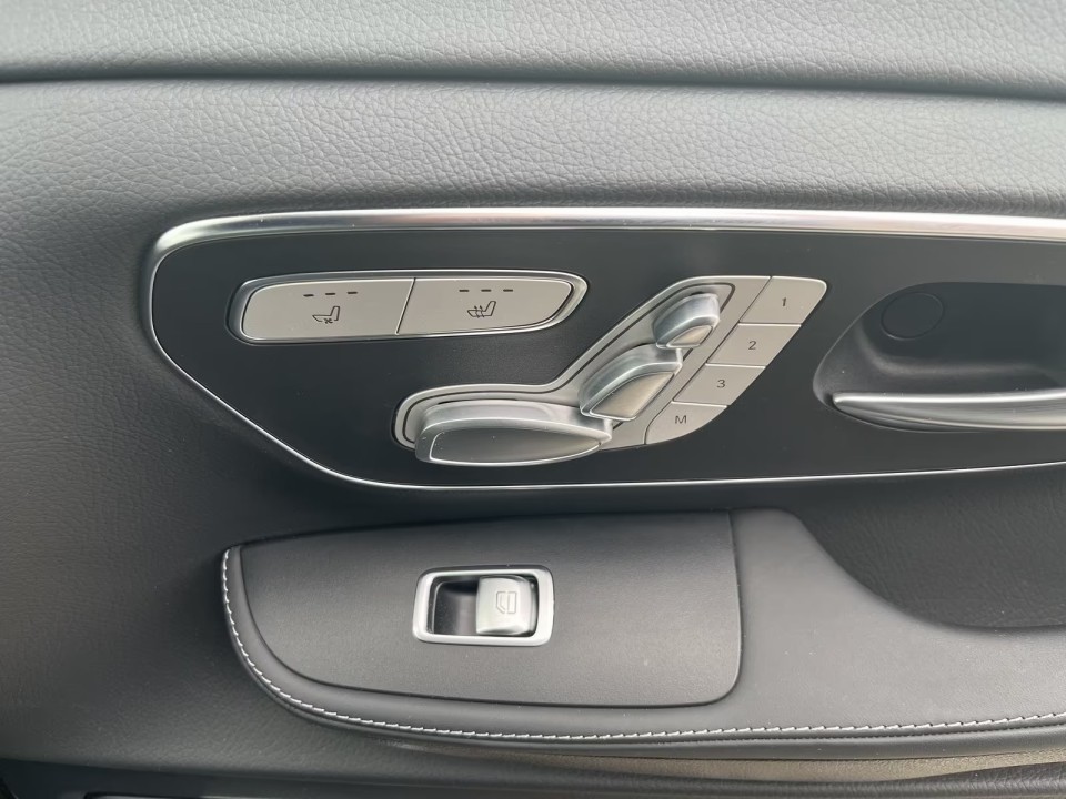 Mercedes-Benz V 300d EXCLUSIVE 4MATIC - foto 13