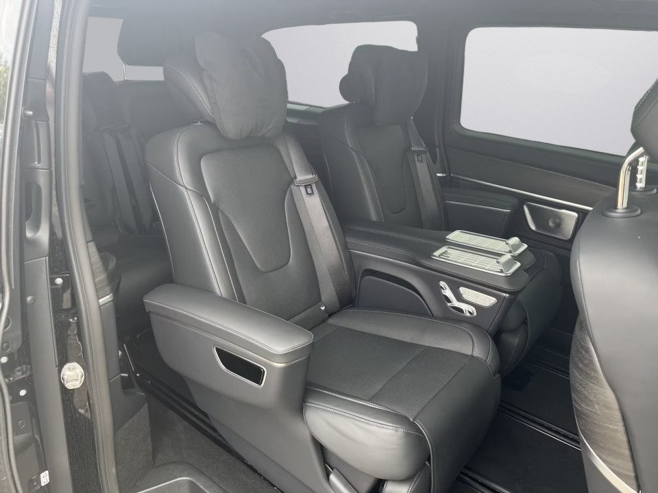 Mercedes-Benz V 300d EXCLUSIVE 4MATIC - foto 9