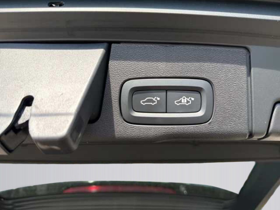 Volvo XC 60 - foto 17