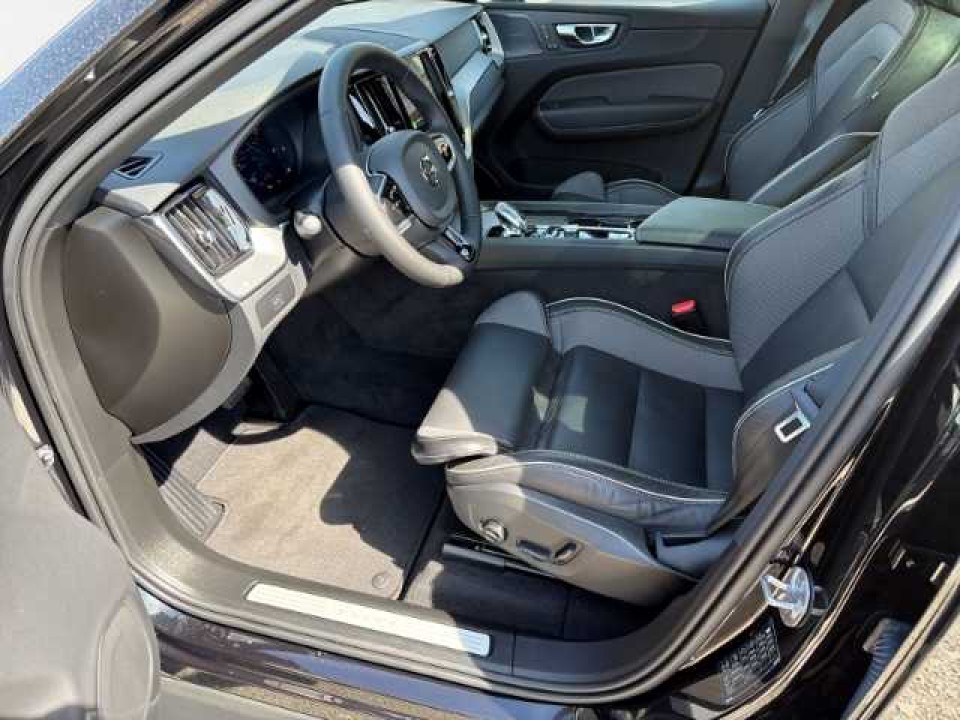 Volvo XC 60 - foto 7