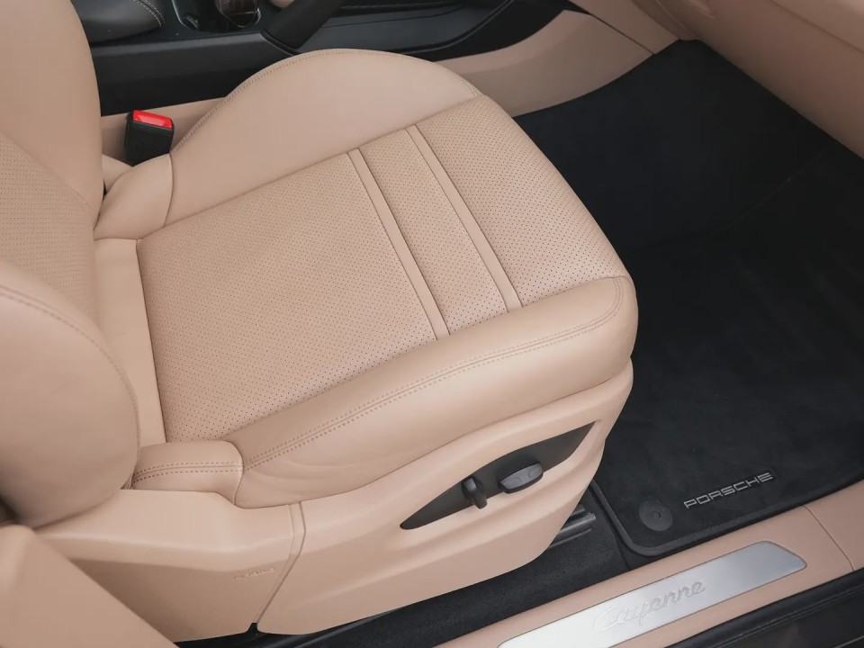 Porsche Cayenne Coupe E-Hybrid - foto 22