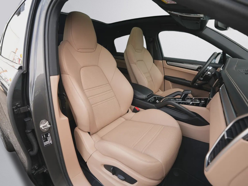 Porsche Cayenne Coupe E-Hybrid - foto 17