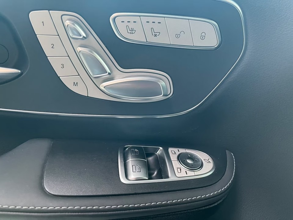 Mercedes-Benz V 300d EXCLUSIVE 4MATIC - foto 11