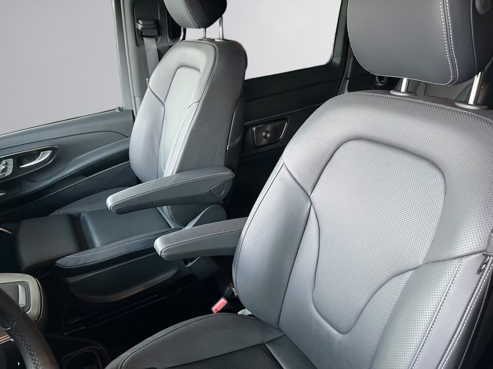 Mercedes-Benz V 300d EXCLUSIVE 4MATIC - foto 6