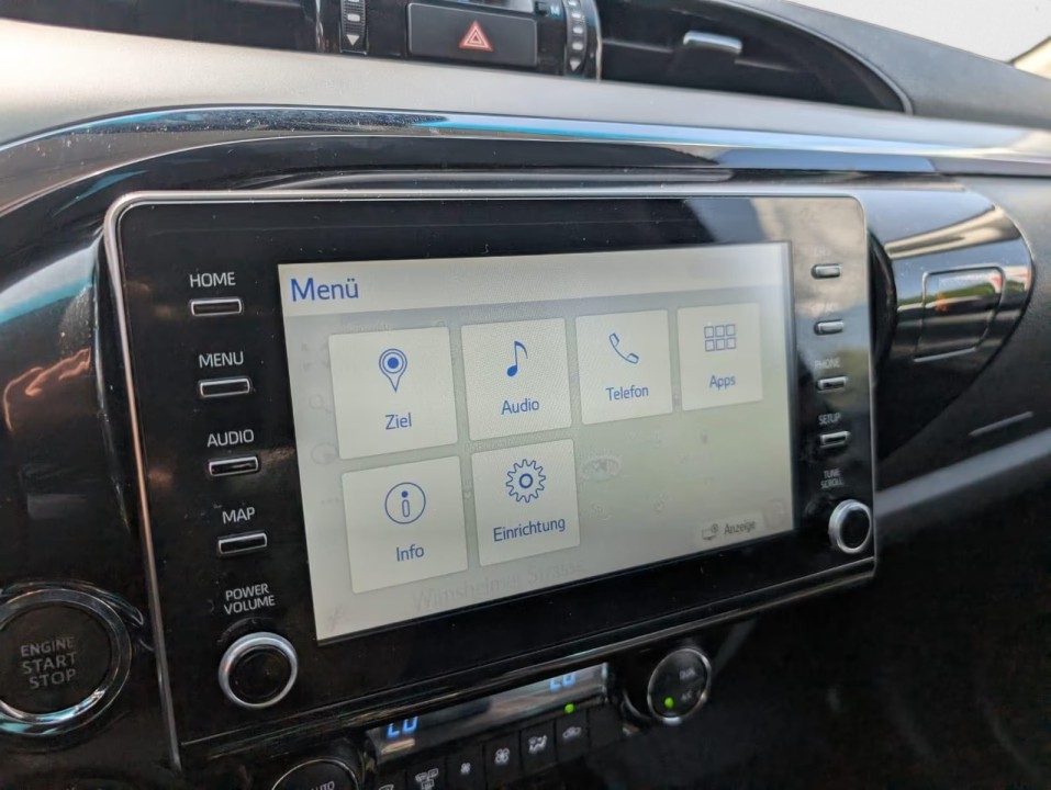 Toyota Hilux 2.8D - foto 12