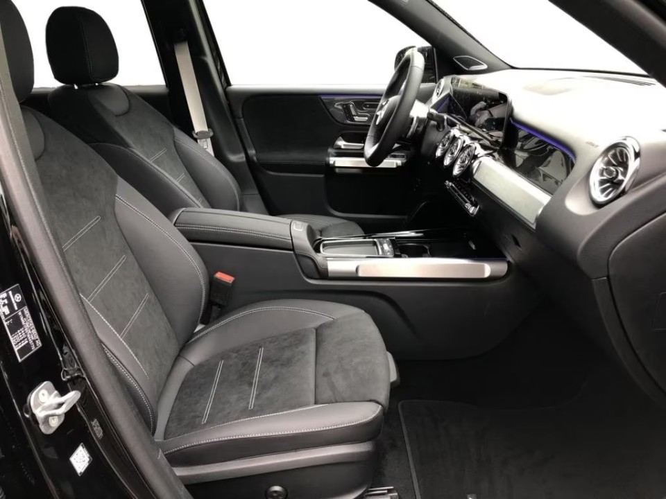 Mercedes-Benz GLB 220d 4MATIC AMG Line (5)
