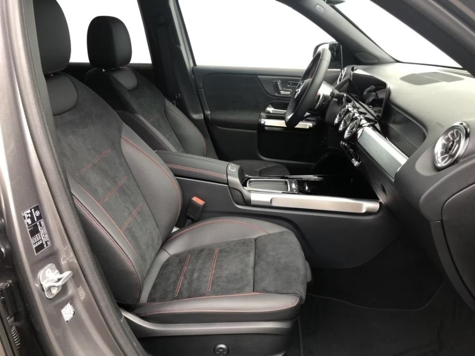 Mercedes-Benz GLB 220d 4MATIC AMG Line (5)